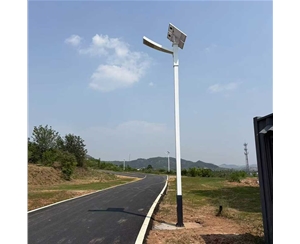 那曲路边太阳能路灯安装